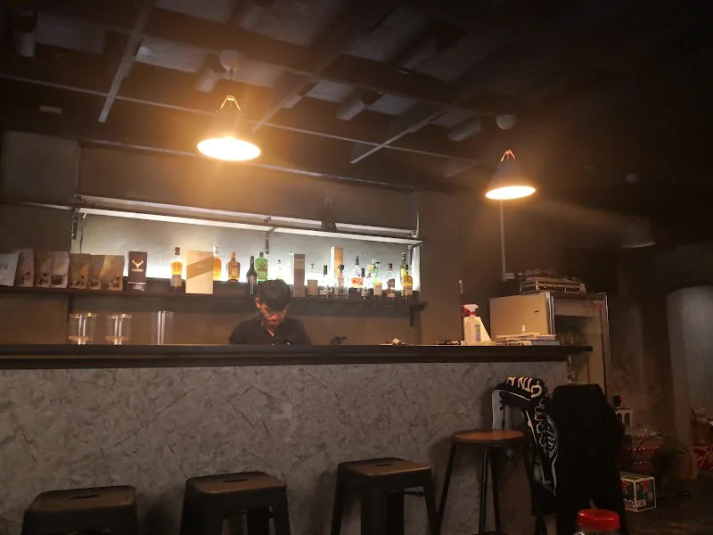 Make Up Music Bar店面照片