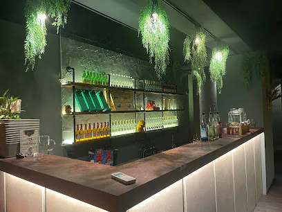 中原貳貳壹 bistro 「暢飲專門店」店面照片